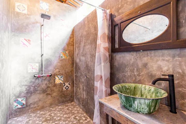 Omah Dhalang, Ethnic Java House With Nature View Hotell Jarakan Exteriör bild